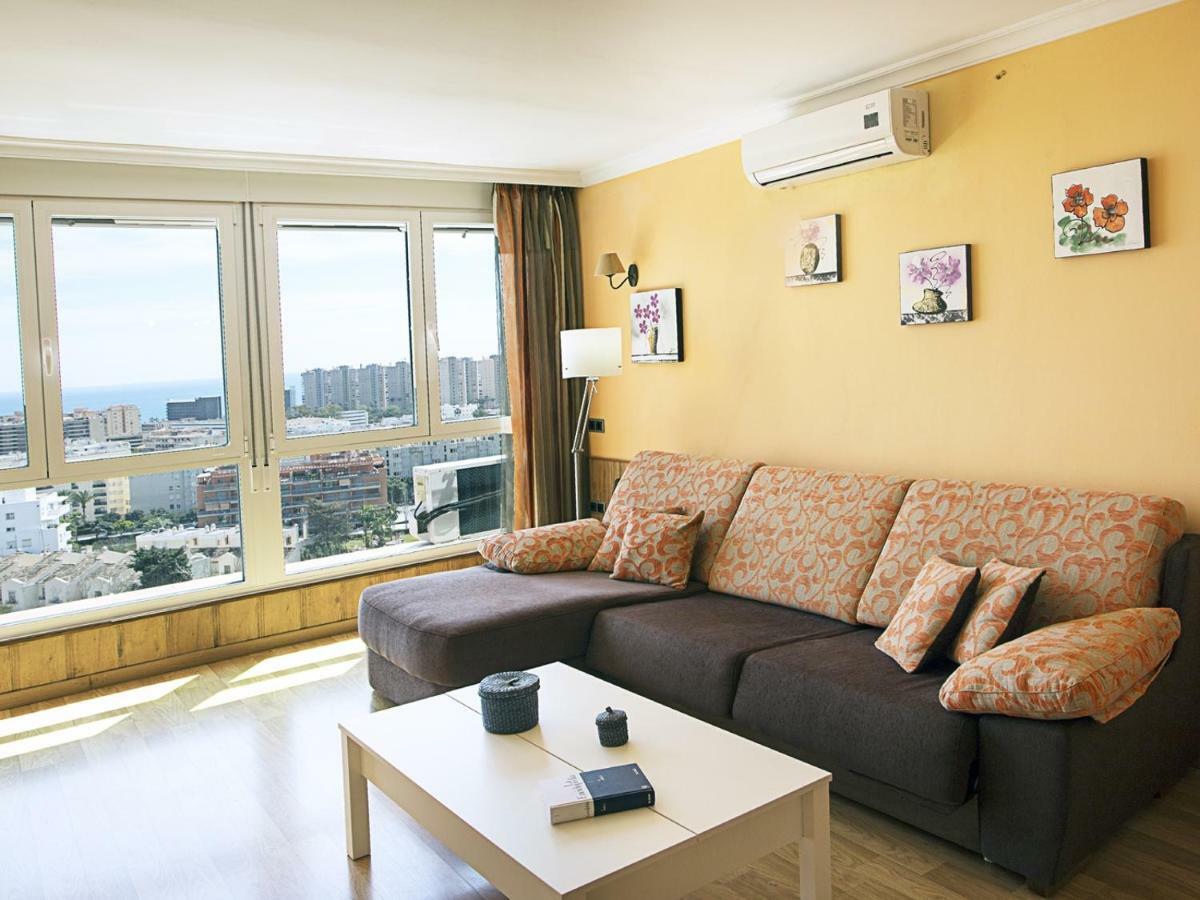 Appartamento Amazing Sea Views, Comfortable & Pool Torremolinos Esterno foto